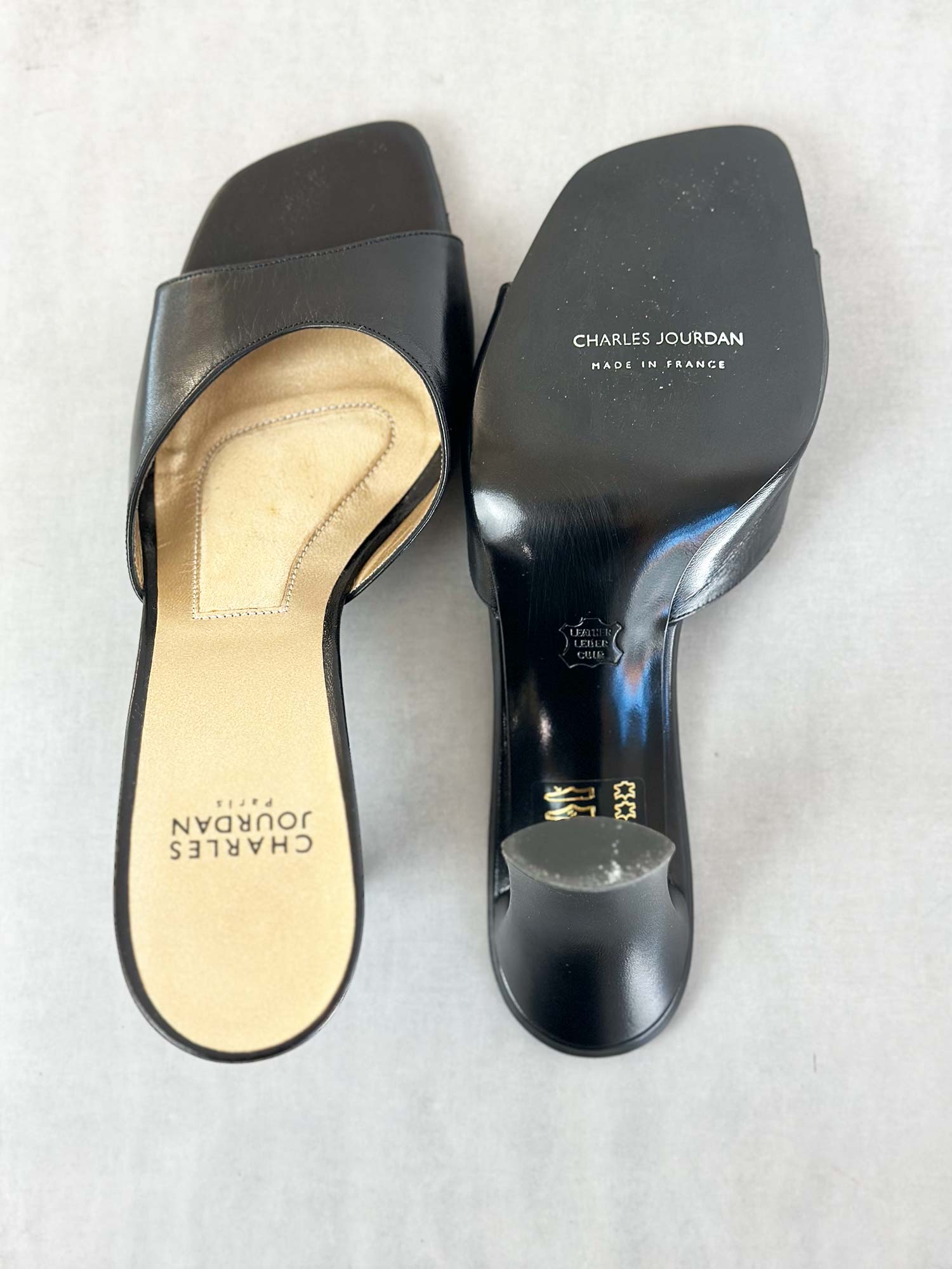 VINTAGE PUMPS CHARLES JOURDAN PARIS